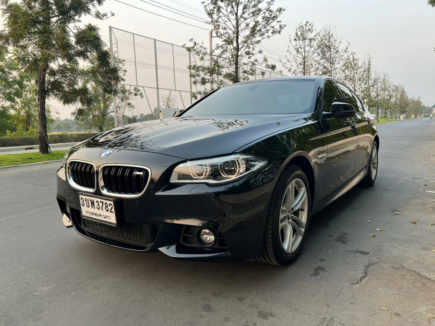 BMW 528i M Sport สีดำ Model F10 Lci ปี 2015