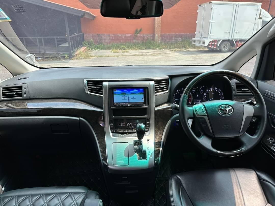 Toyota Vellfrie 2.4 Zg Edition ปี 2014 แท้