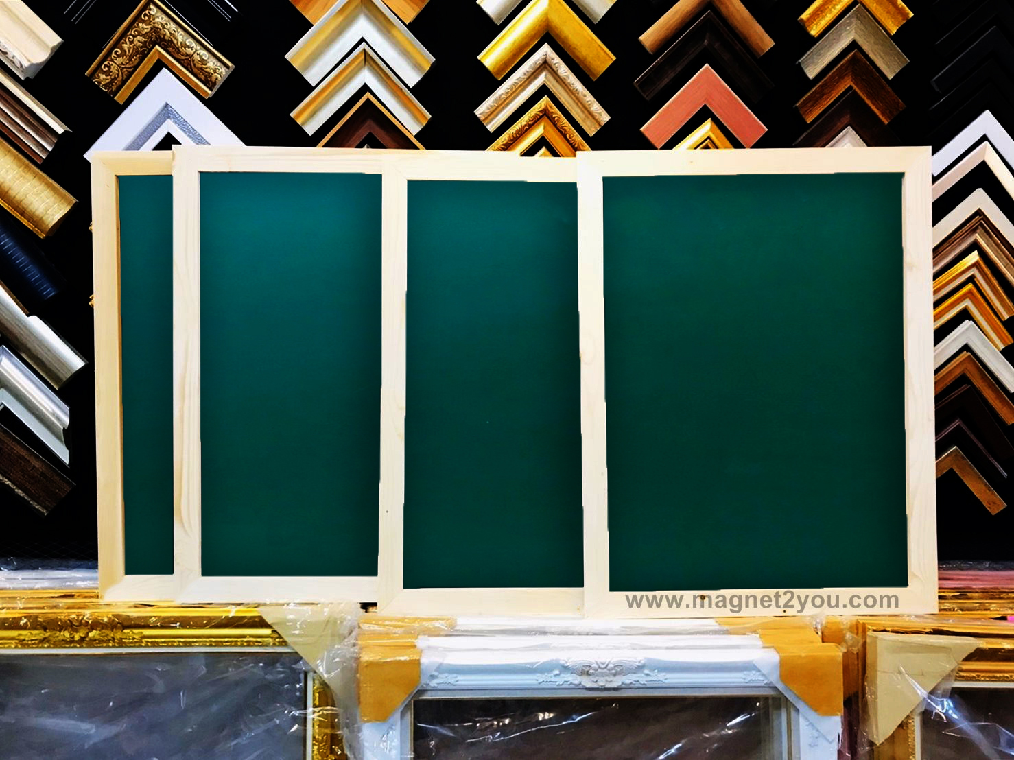 กระดานเขียวแม่เหล็ก 60x80 ติดผนังเลือกสีกรอบได้