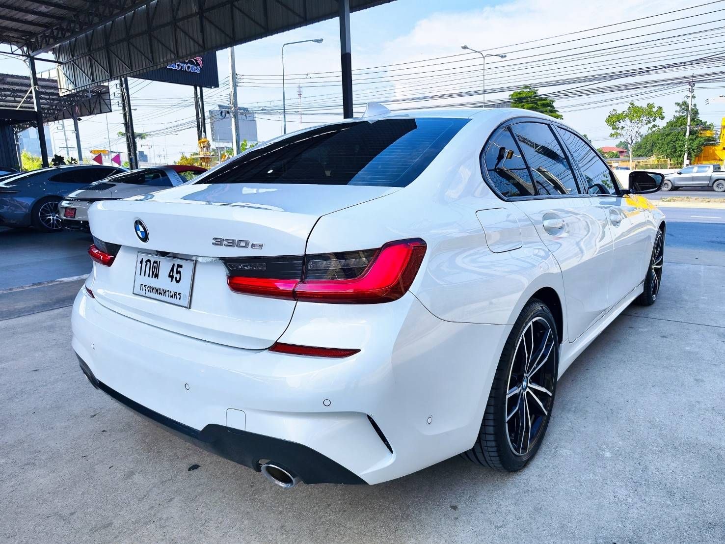 BMW SERIES 330e M SPORT ปี 2023