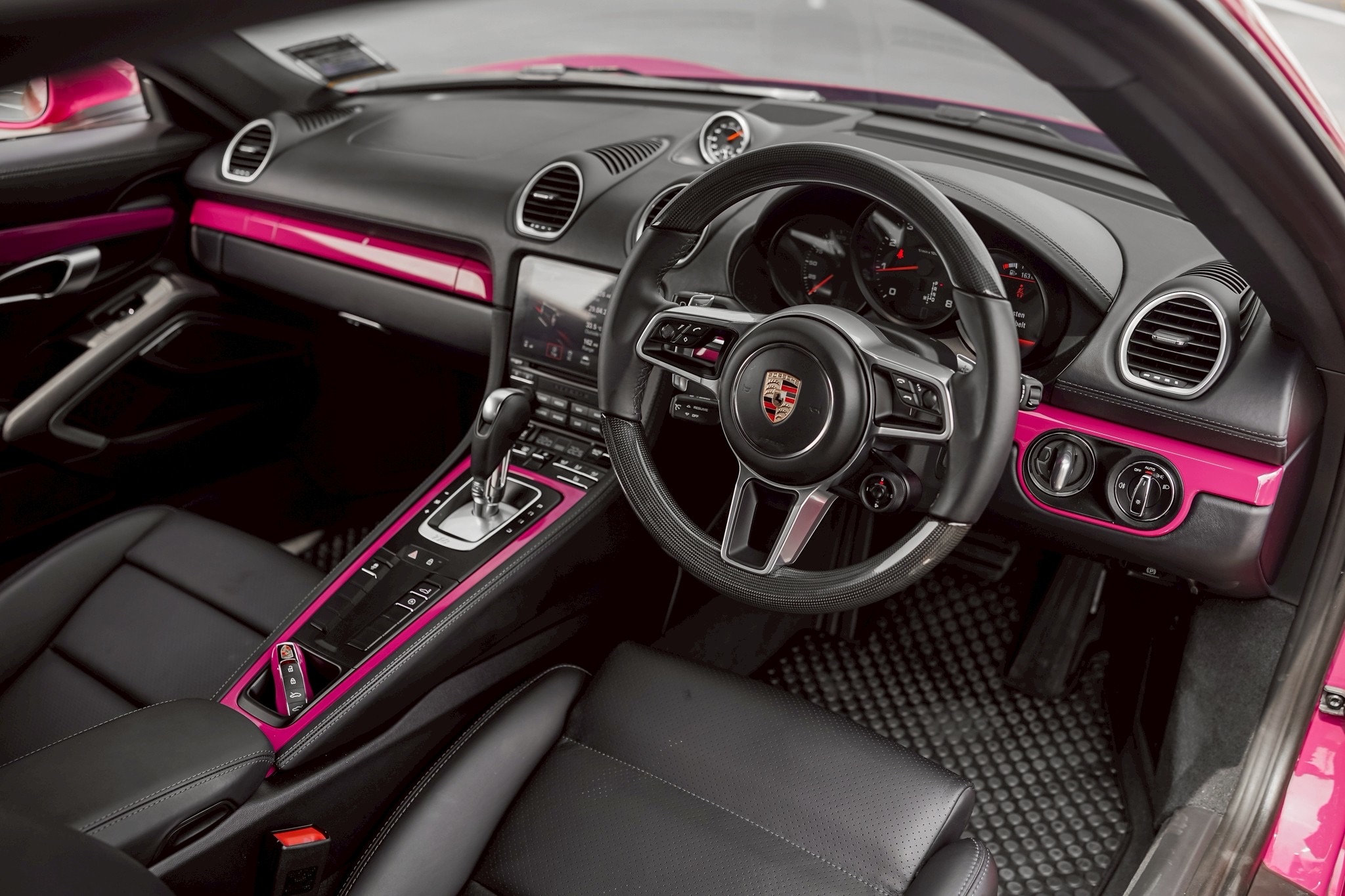 Porsche Cayman 718 Pdk สี Ruby Star ปี 2023