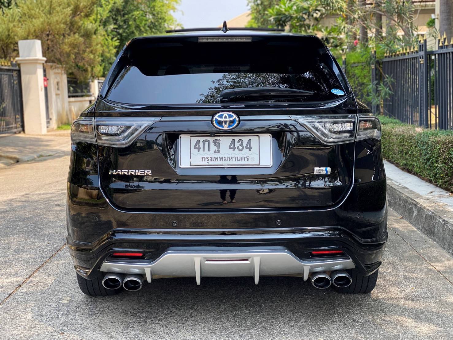 Toyota Harrier 2.5 HV Hybrids Premium Package ปี 2014