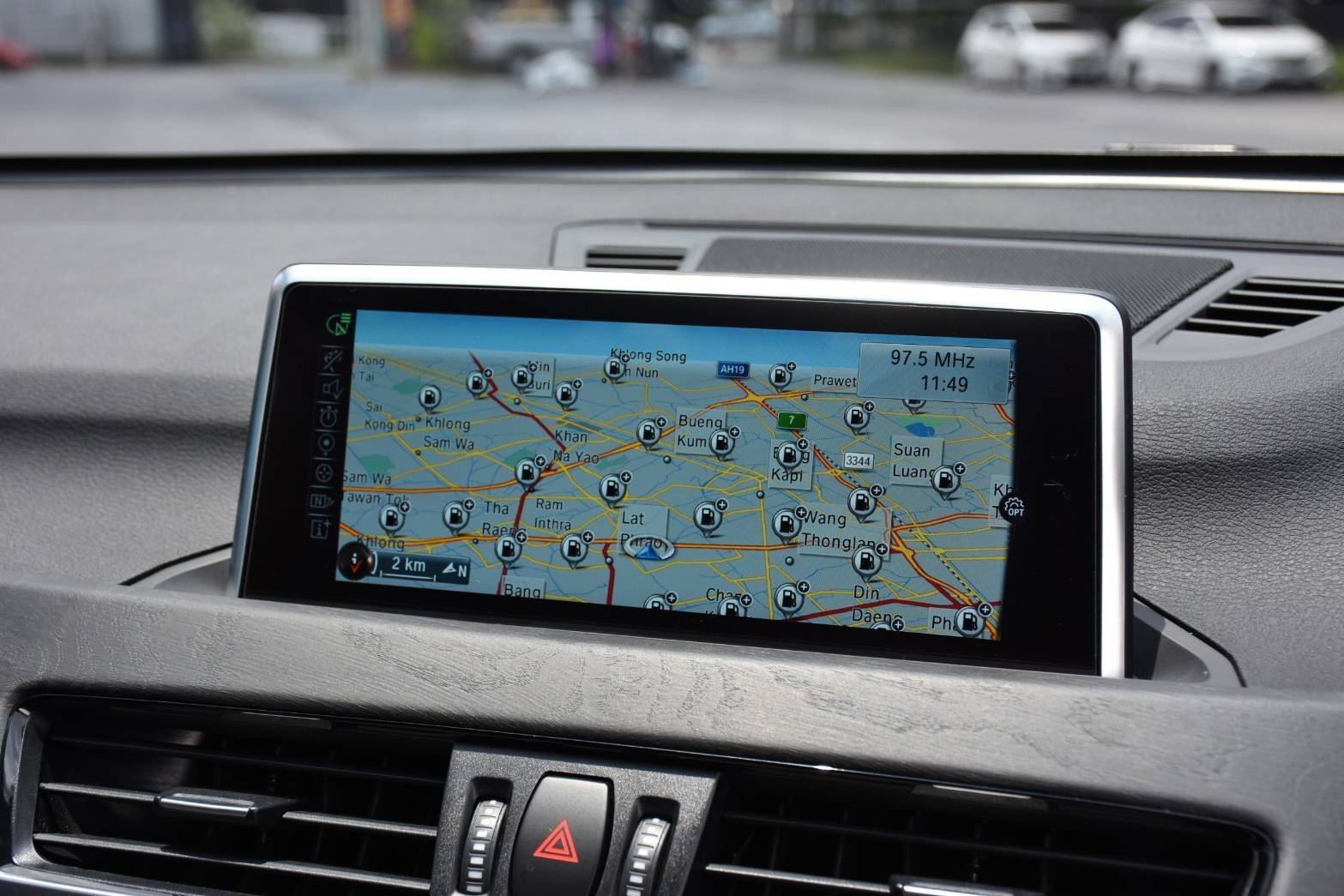 Bmw X1 sDrive18d xLine ปี 2016
