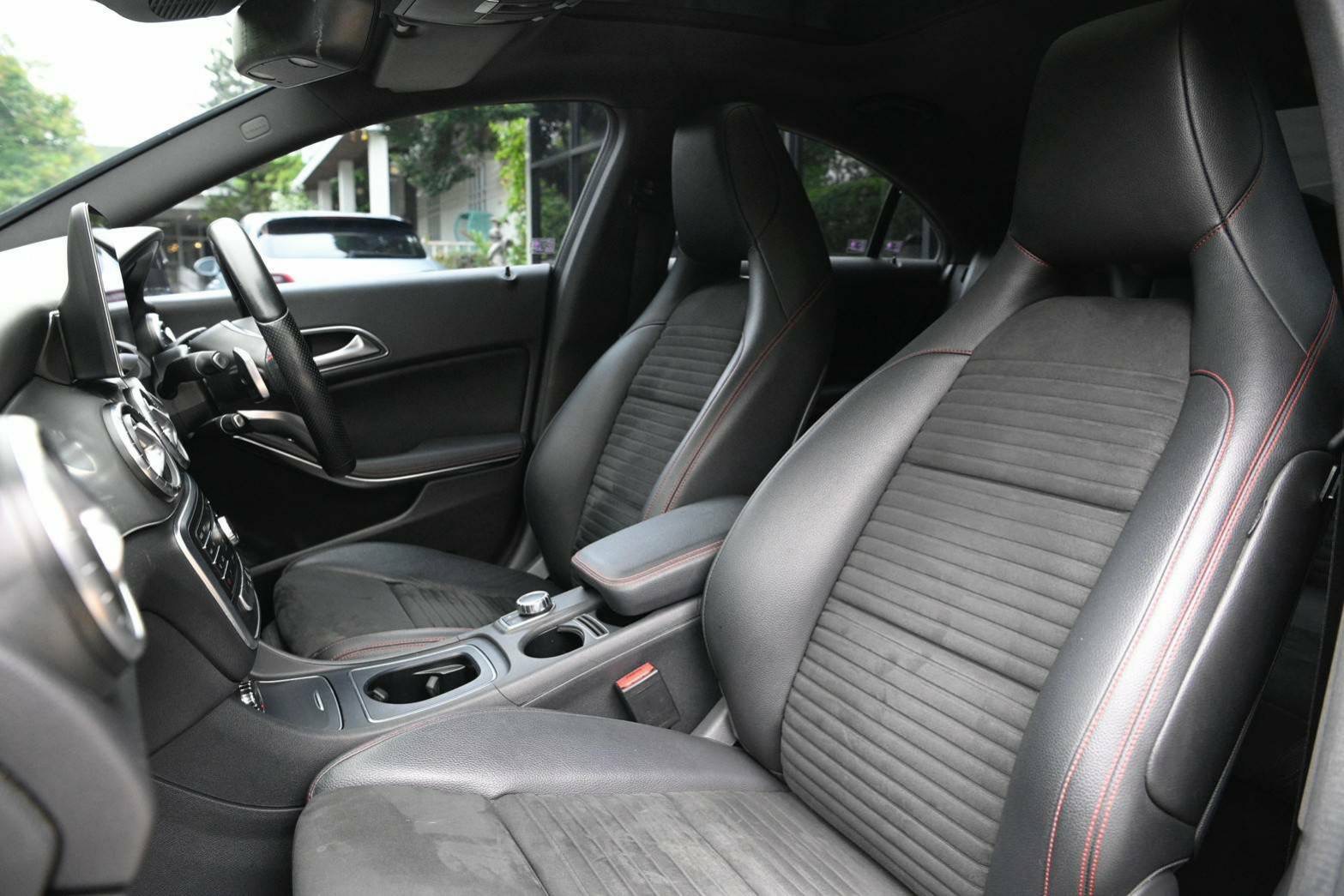 Mercedes-Benz CLA 250 AMG ปี 2018
