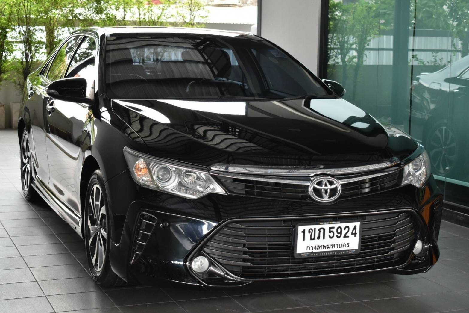 TOYOTA CAMRY 2.0G EXTREMO D4S 6AT MINORCHANGE ปี 2017