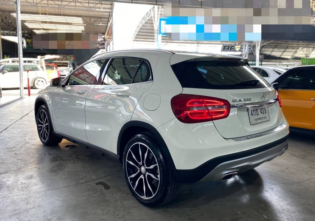 Mercedes-Benz GLA 200 Urban ปี 2015