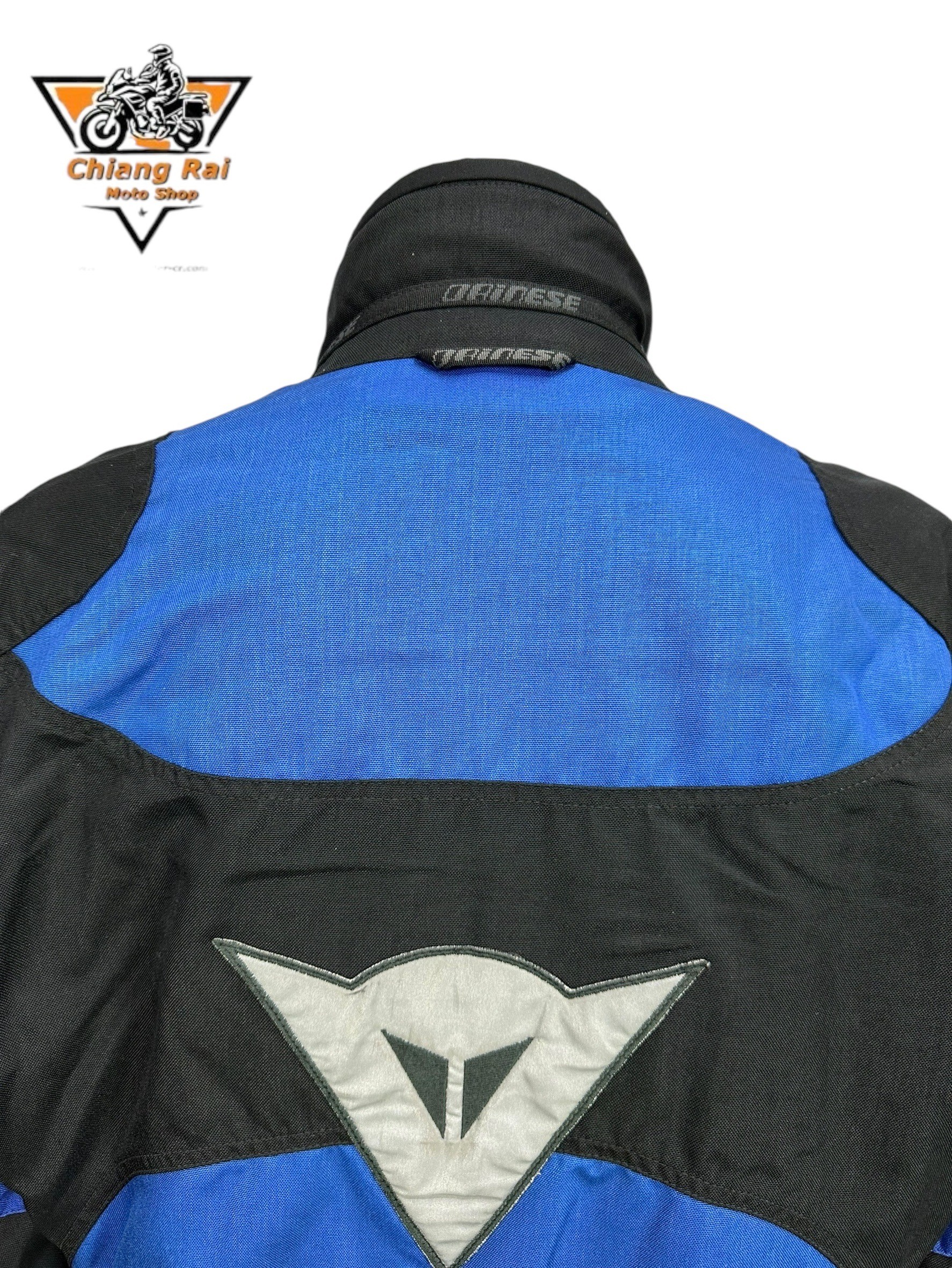 เสื้อขี่มอเตอร์ไซด์( มือสอง) RCTA 667 อก 56" ยาว 30"(2XL) **dainese**