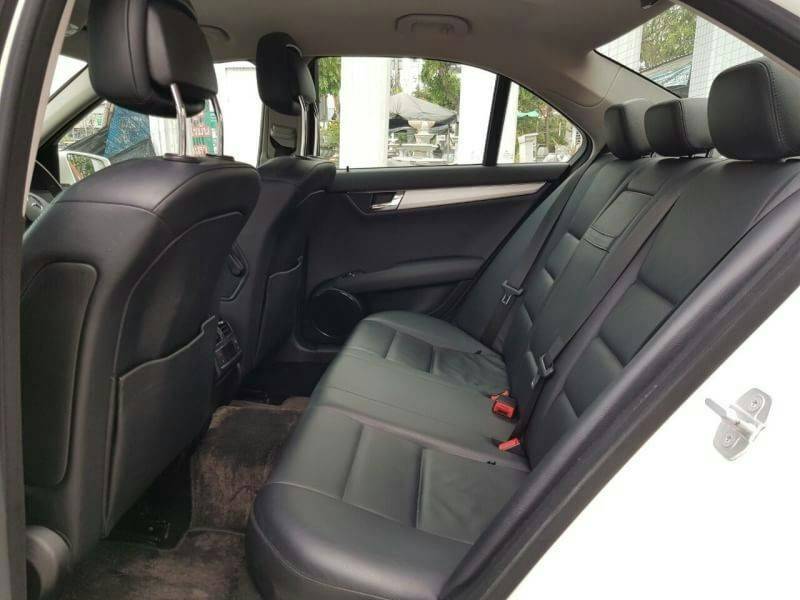 Mercedes Benz C200 kompressor Avantgarde (w204) ปี 2009