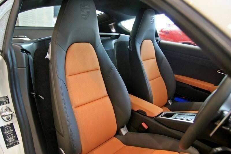Porsche Cayman ปี 2015