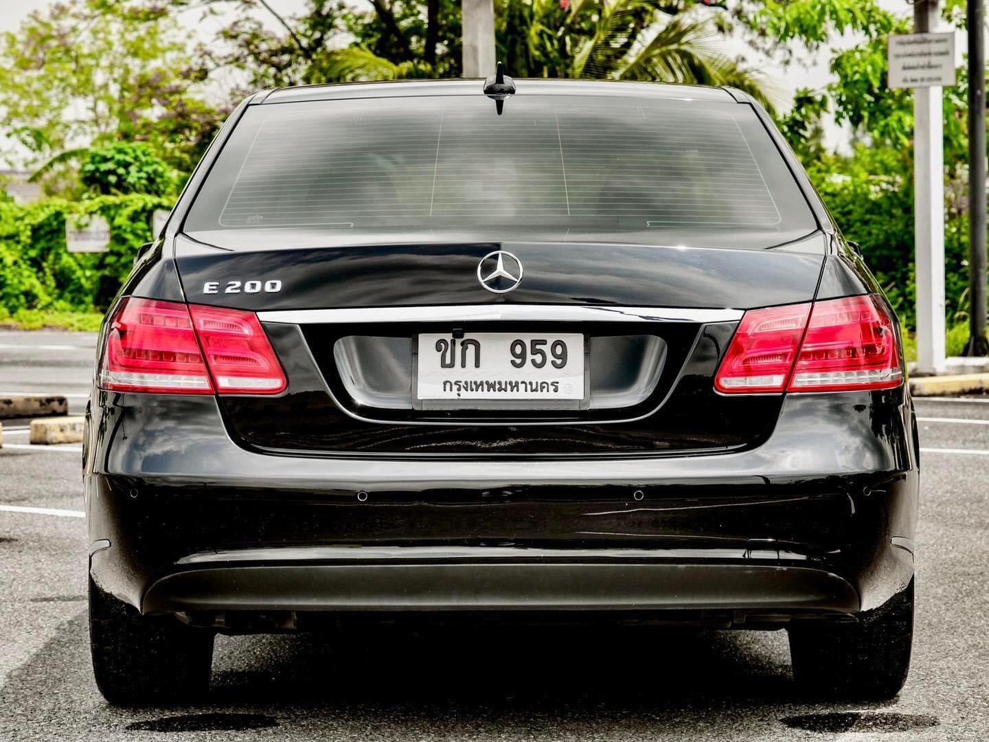Benz W212 E200 CGI Facelift Executive Package ปี 2013