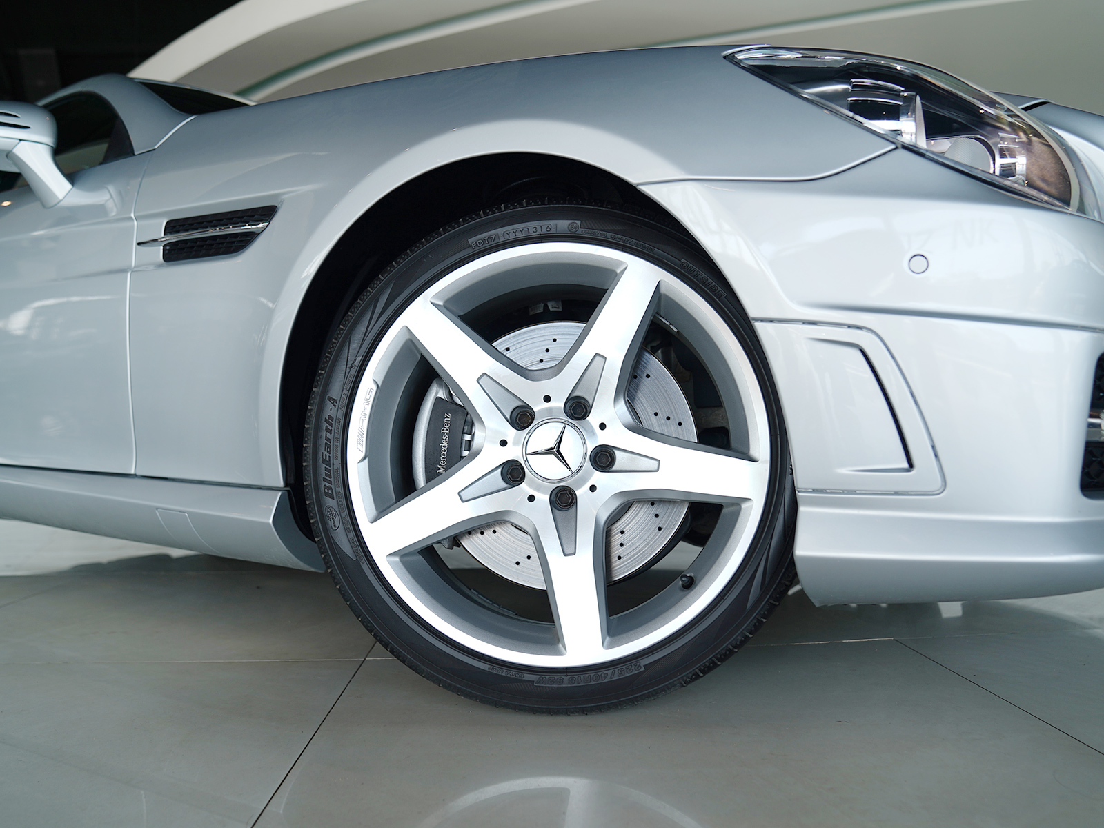 MERCEDES BENZ SLK200 AMG ปี 2011