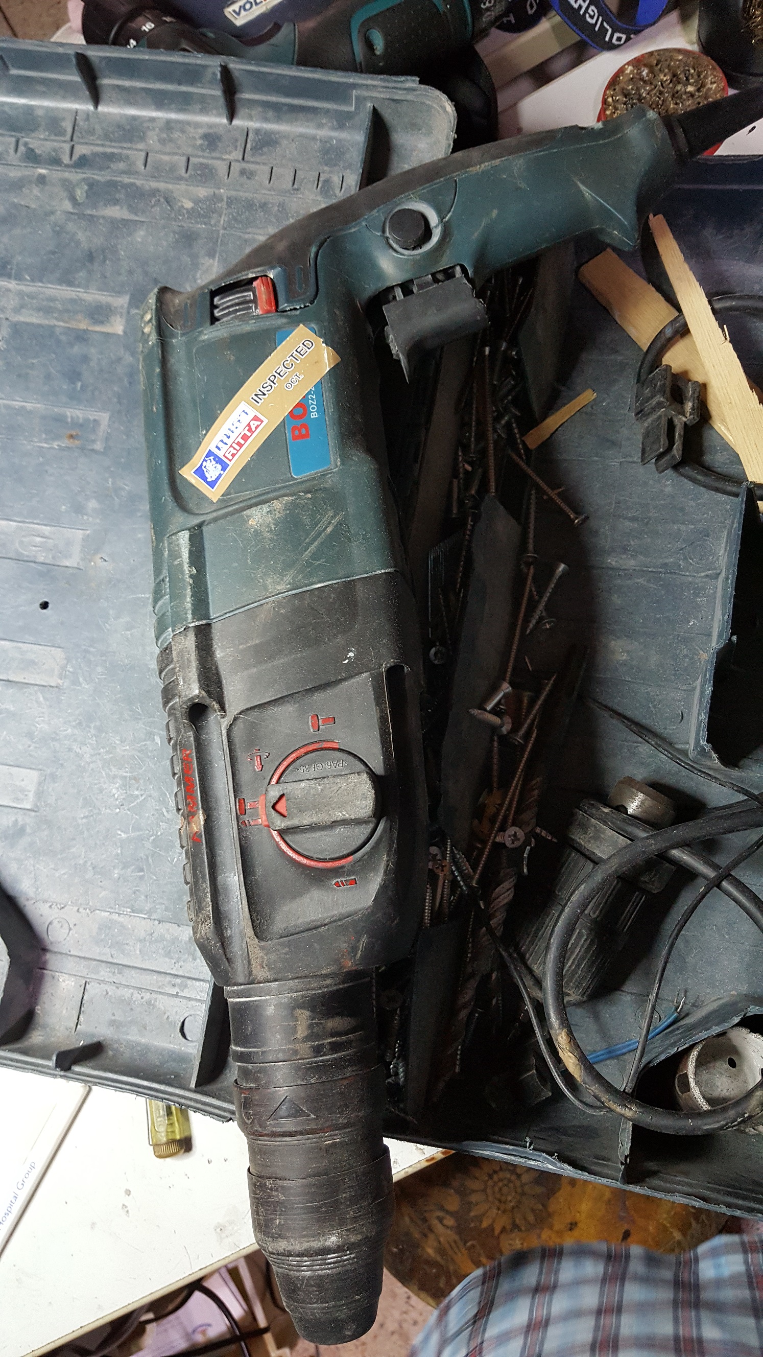 ซ่อมสว่านไฟฟ้า ยี่ห้อ BOZZ รุ่น BOZ2-24DFR อาการไฟไม่เข้า