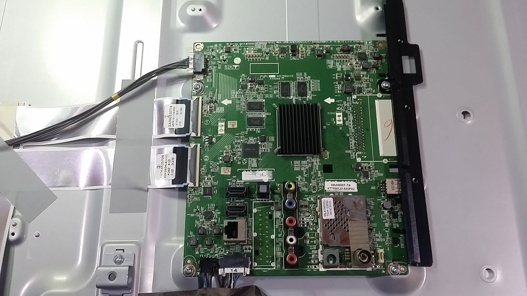 ซ่อมโทรทัศน์ LCD-TV ยี่ห้อ LG รุ่น 49UH600T อาการภาพซ้อน/ภาพเต้น