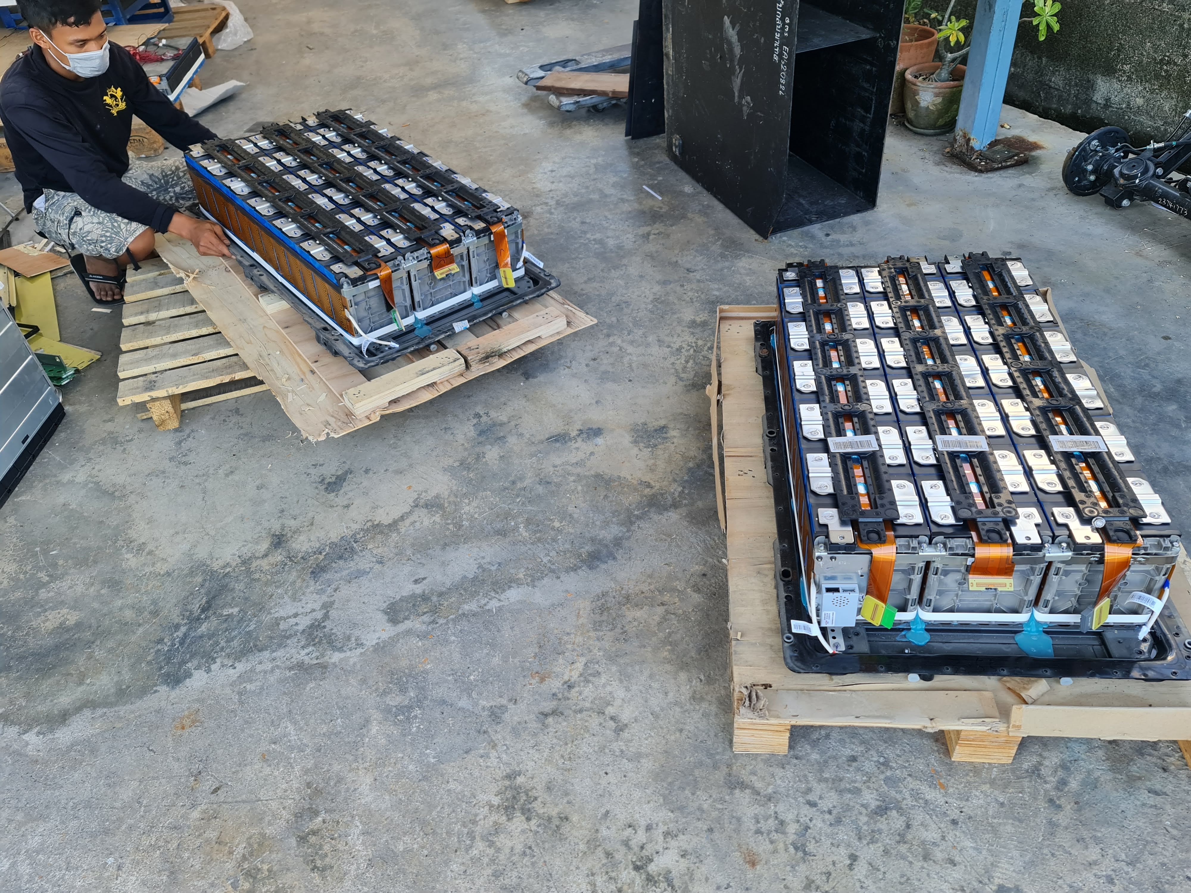 แบตเตอรีลิเธียม CATL LFP 302Ah สำหรับประกอบทำ แบตเตอรี่สำหรับโฟลคลิฟท์ไฟฟ้า ระบบ 48v 302Ah ทดแทนแบตน้ำเดิม