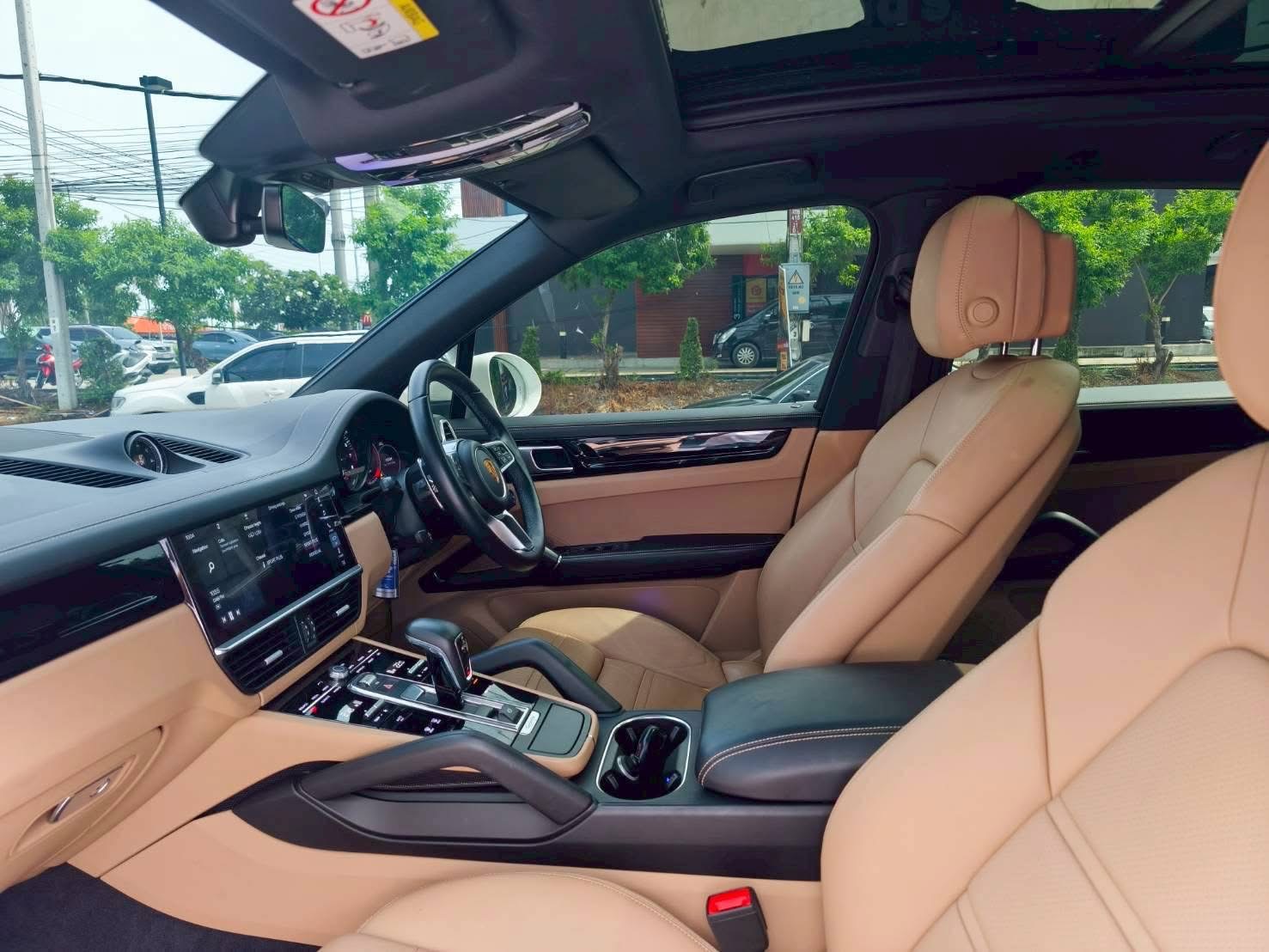 PORSCHE CAYENNE 3.0 E-HYBIRD ปี 2023