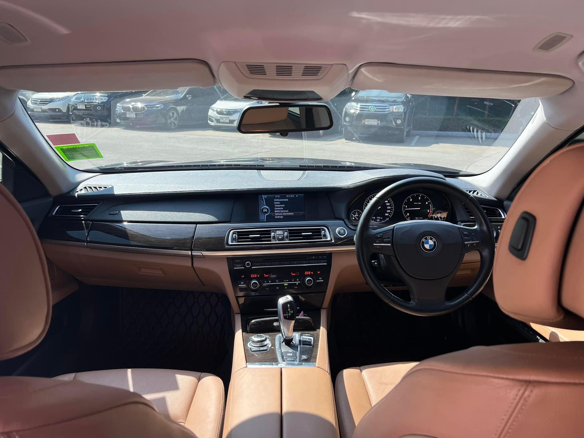 BMW 730LD ปี 2011