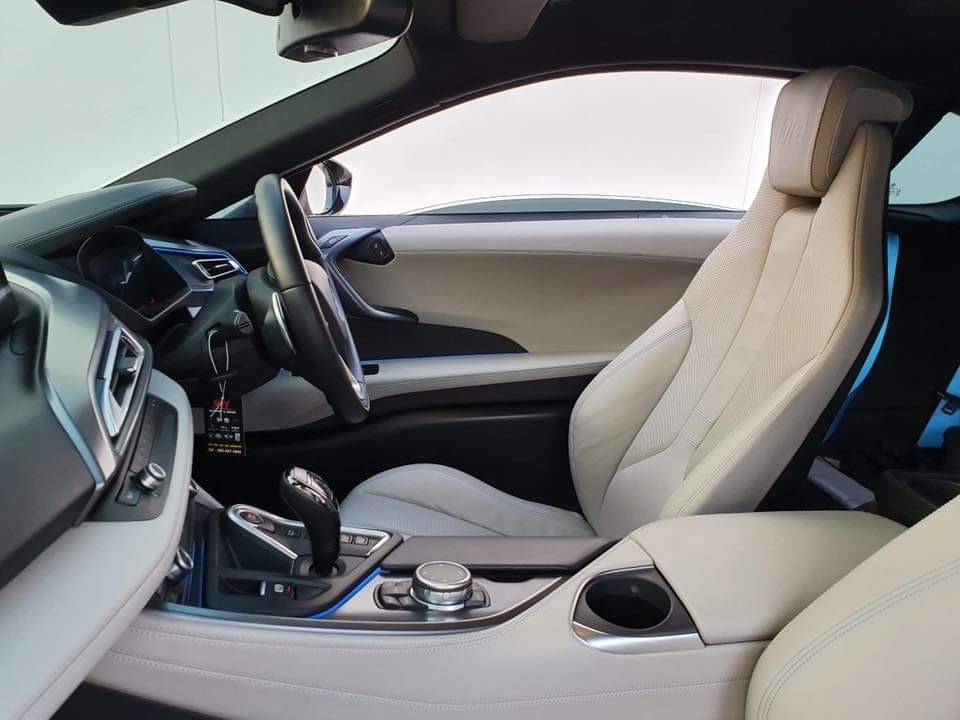 BMW i8 ปี 2015