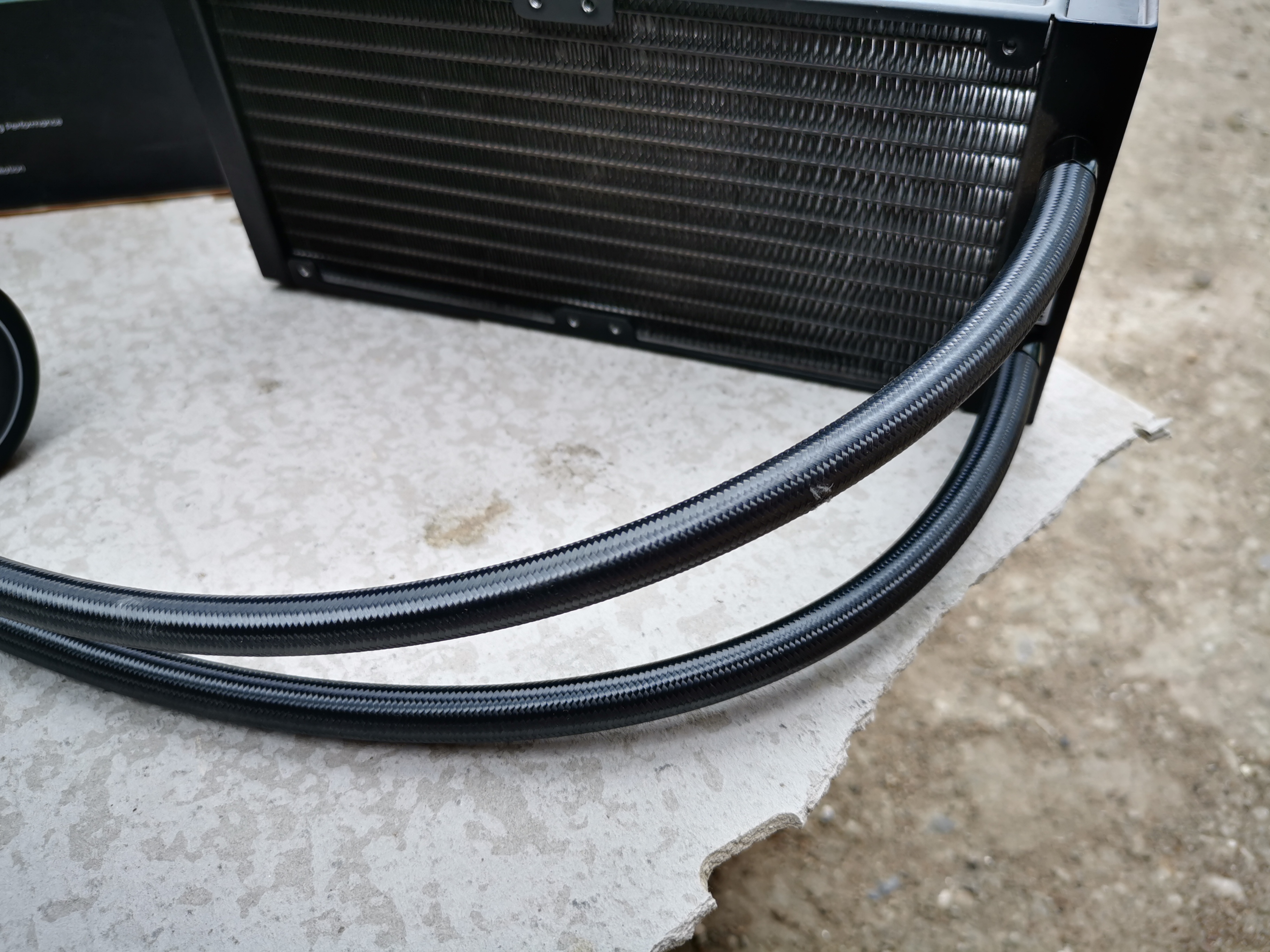 ID COOLING FROSTFLOW X 240