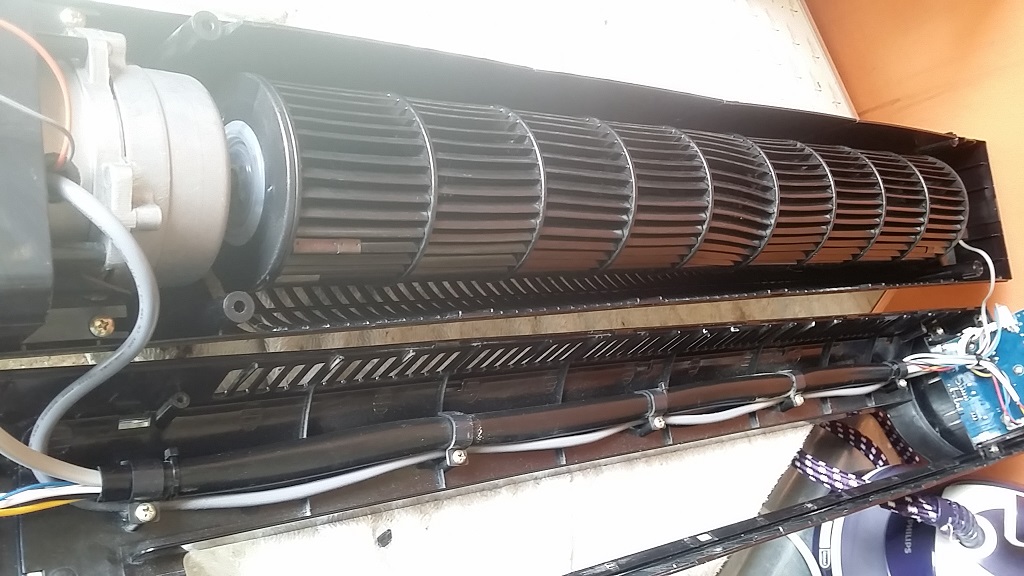 ซ่อมพัดลมทาวเวอร์ ยี่ห้อ HATARI รุ่น TOWER CLASSIC อาการเปิดเครื่องแล้วมีเสียงดังมากและไม่ส่าย