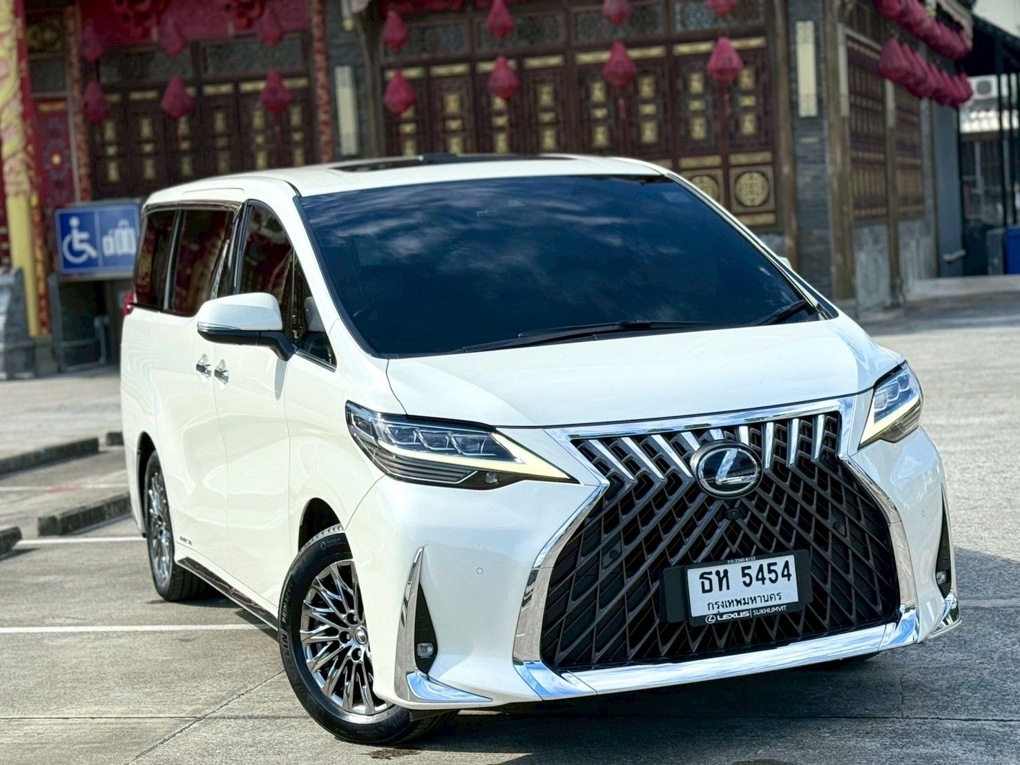 Lexus LM300h 4ที่นั่ง (Executive 4 Seats) ปี 2022