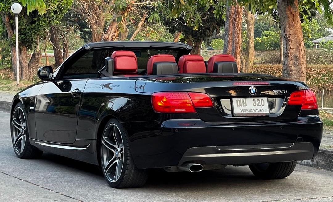 BMW 320i e93 ปี 2012