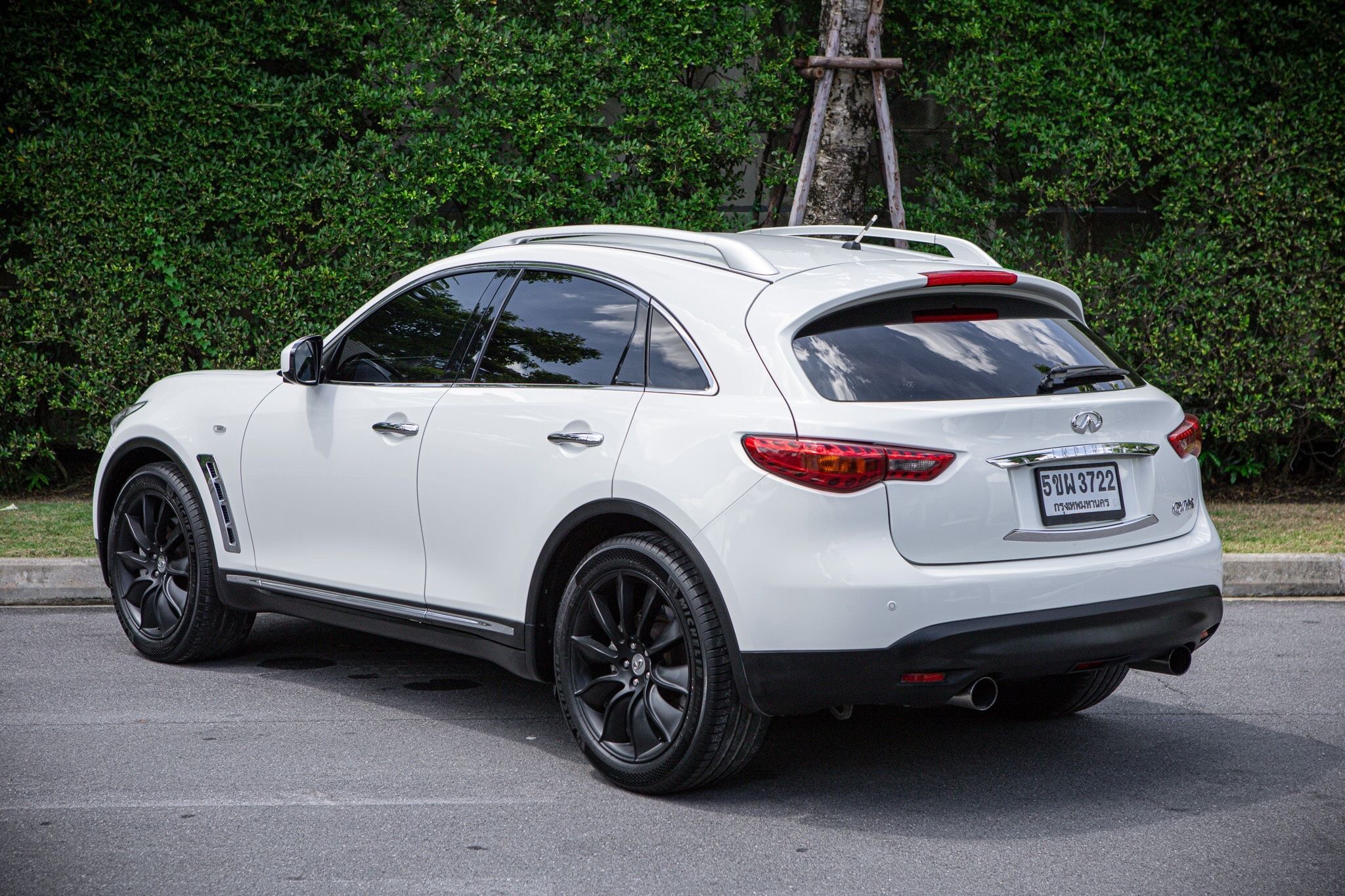 Infiniti FX30d ปี 2015