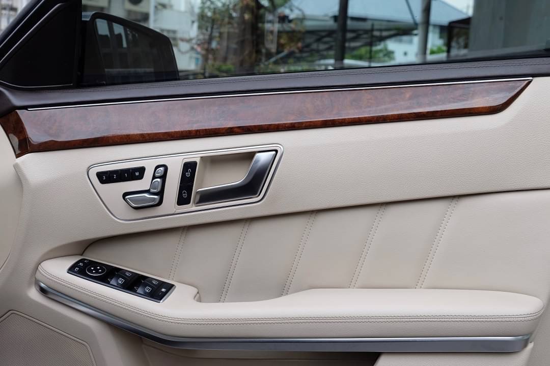 Mercedes Benz E300 Bluetec hybrid ปี2016