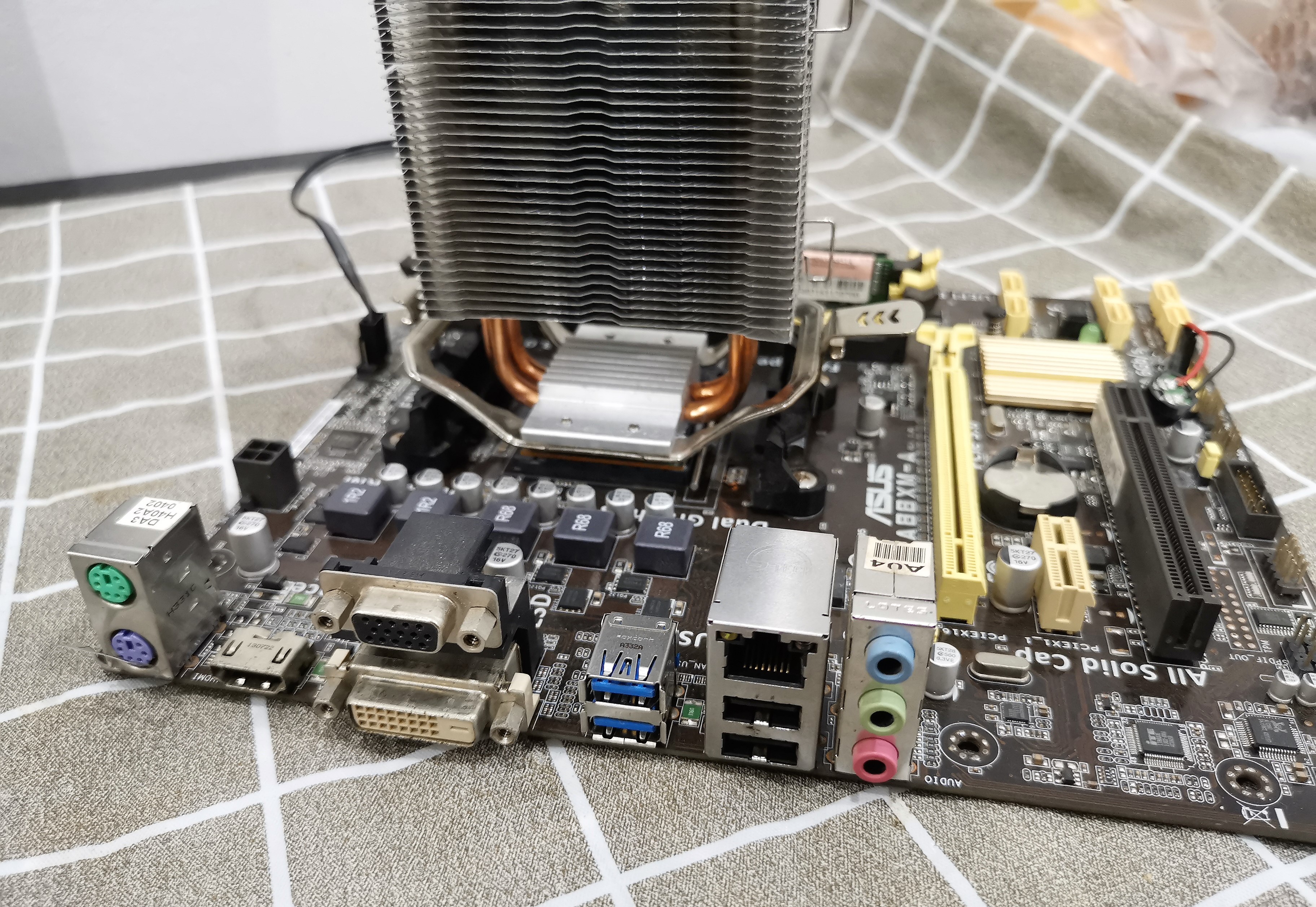 เซ็ตมัดรวม บอร์ด Asus A88XM A + A10 5800K + Ram ddr3 8/1600