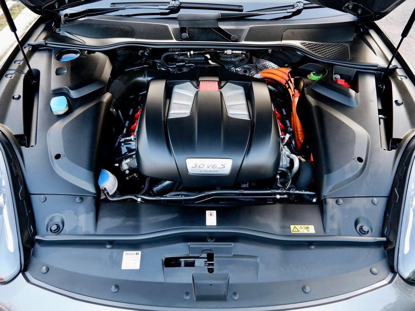 Porsche Cayenne S E-Hybrid Sport Design Package ปี 2015