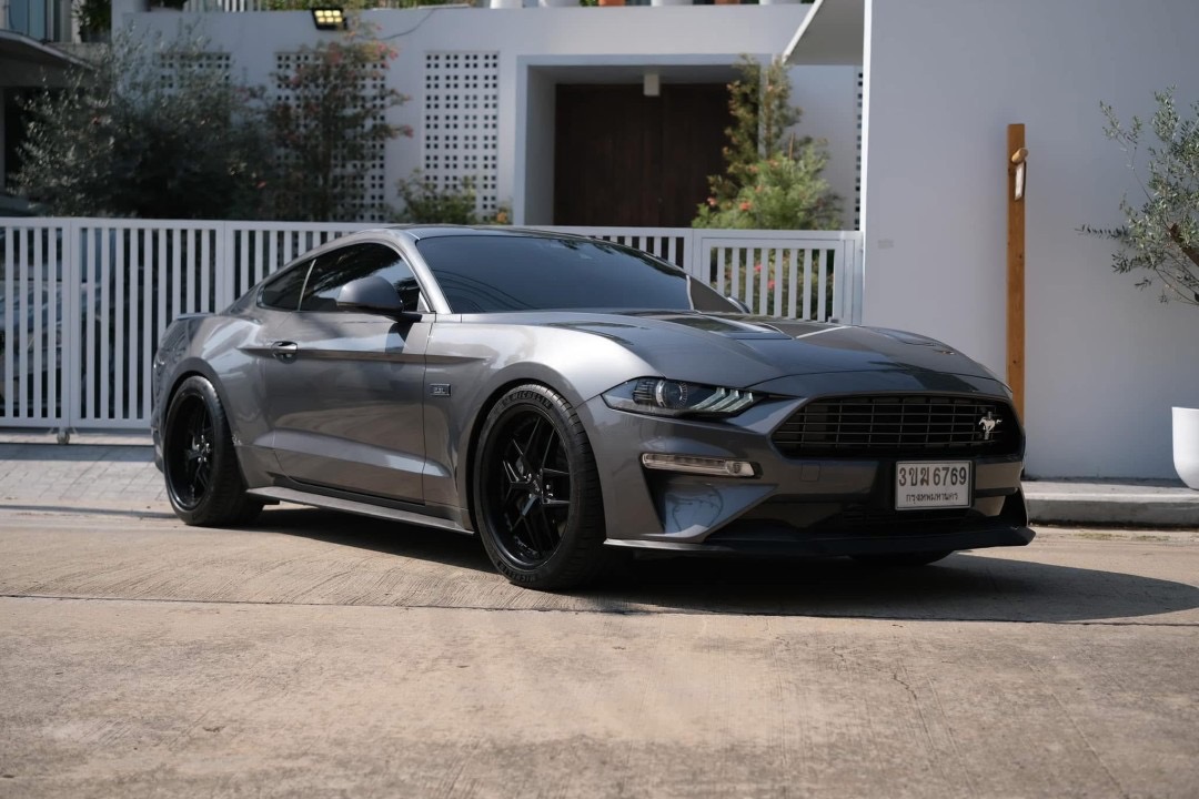 Ford Mustang ปี 2021