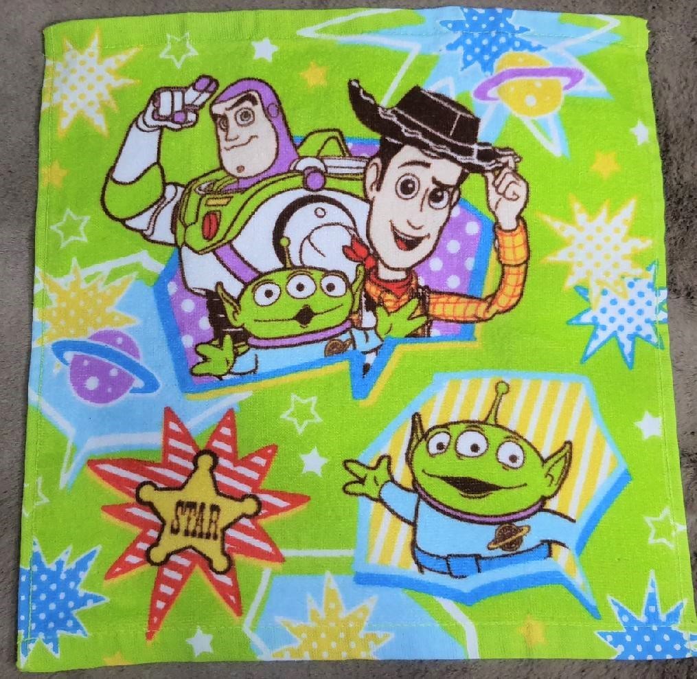 Toy Story ผ้าขนหนูทอยสตอรี่ ซับน้ำได้ดี ใช้เช็ดหน้า เช็ดตัว Size : 34 x 34 cm ของแท้จากญี่ปุ่น