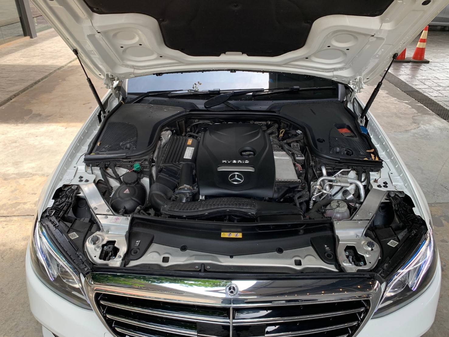 Mercedes Benz E350e Exclusive ปี 2017