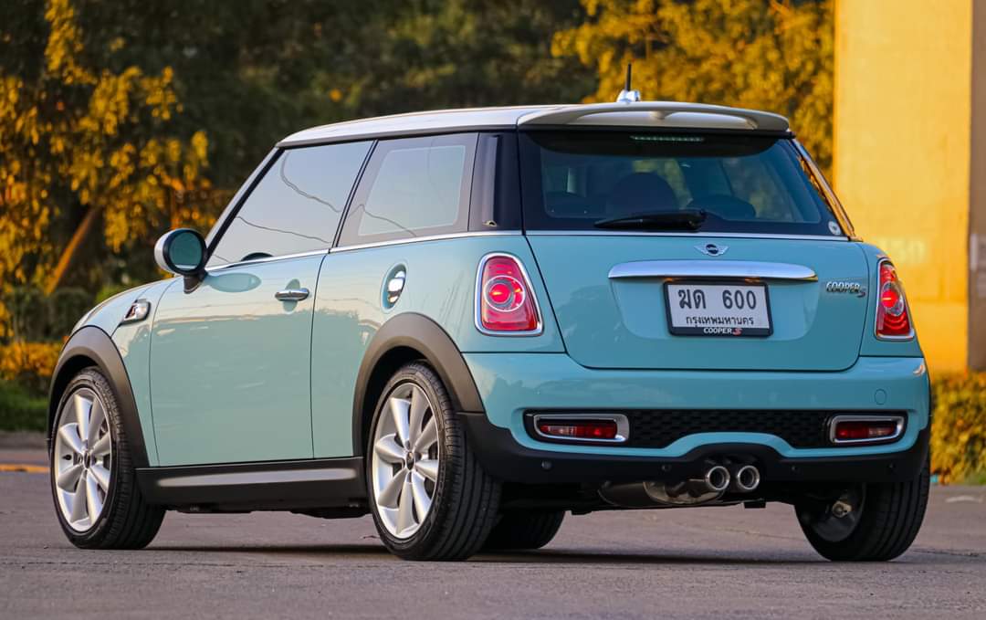 Mini Cooper S R56 Look 2 LCI ปี2014