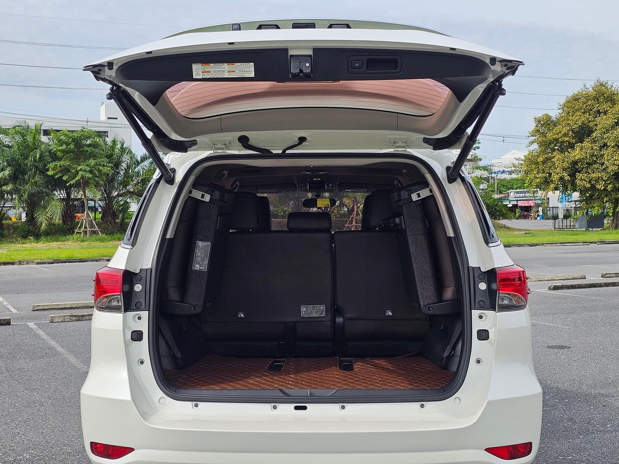 Toyota Fortuner 2.4V 2WD ปี 2017