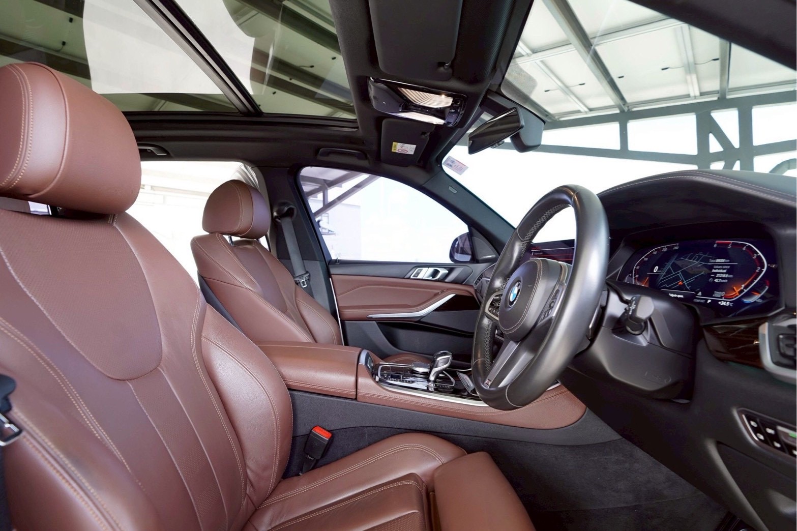 BMW X5 30d M-Sport (G05) ขาว/น้ำตาล ปี 2018