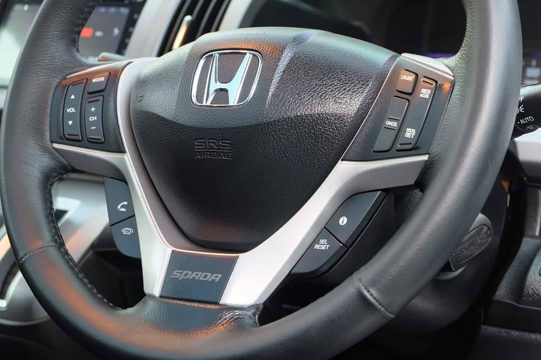 Honda Stepwgn Spada ปี 2013