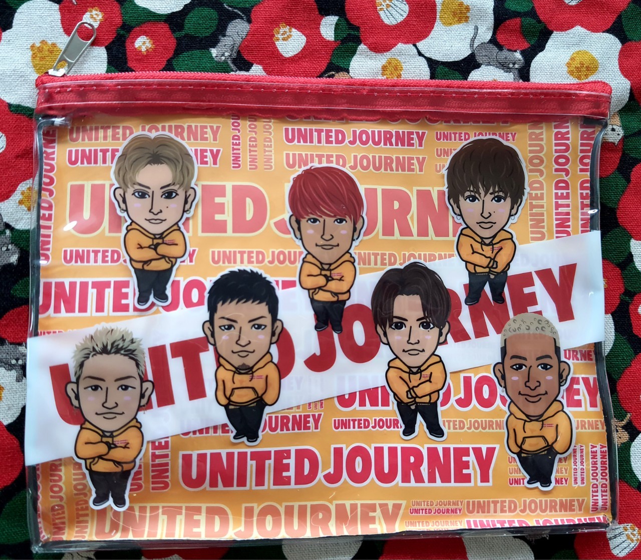 UNITED JOURNEY กระเป๋าใส่ของ กระเป๋าเครื่องสำอาง ใส่เครื่องเขียน มีซิป น่ารักมากค่ะ ของแท้จากญี่ปุ่น Size : 19 x 15.5 cm