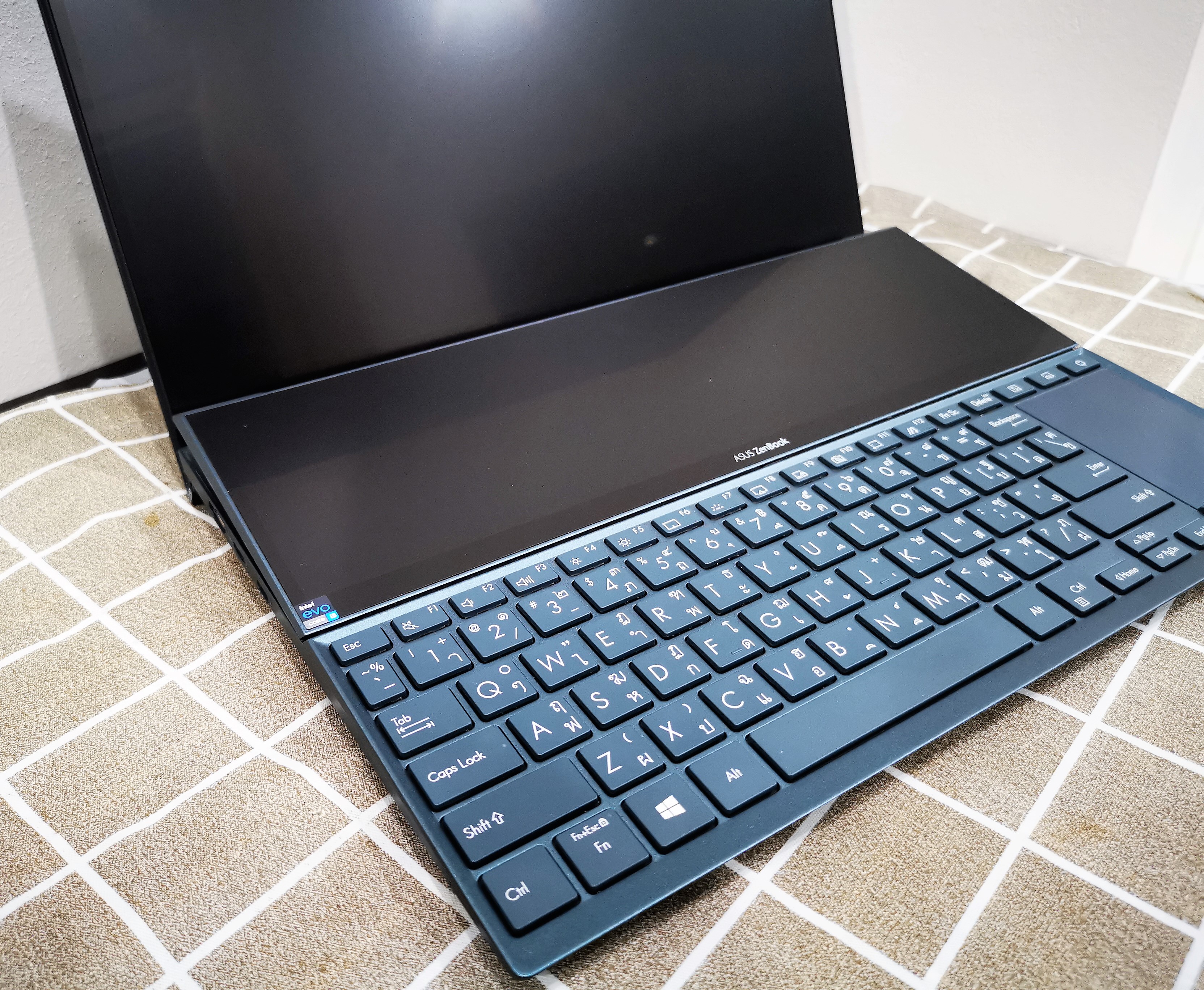 Asus ZenBook Duo UX482EA-HY001TS