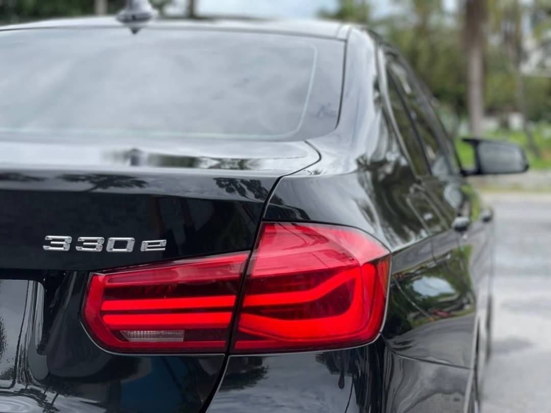 BMW 330e M Sport ปี 2016