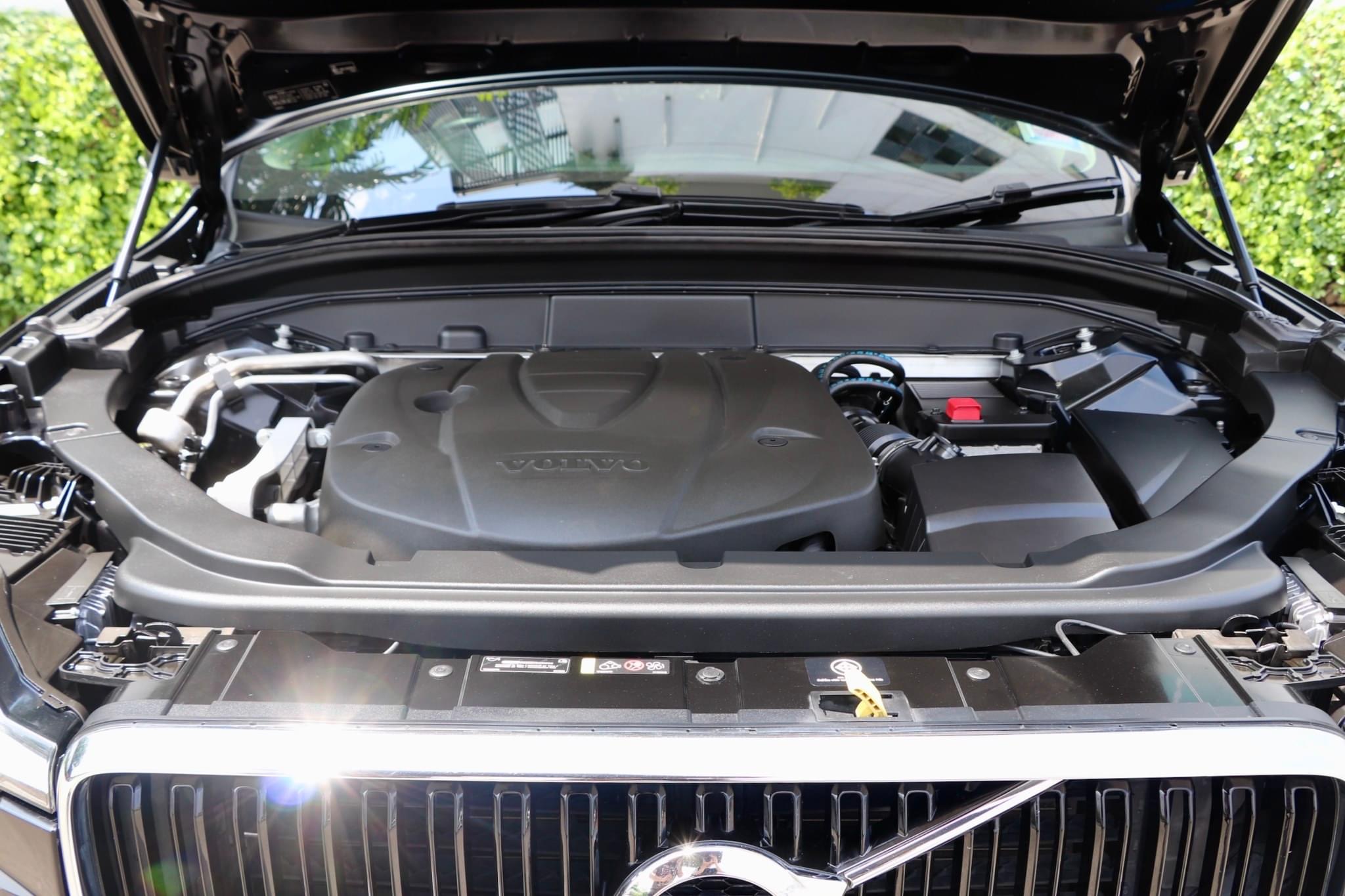 VOLVO XC60 2.0 D4 MOMENTUM AWD ปี2018