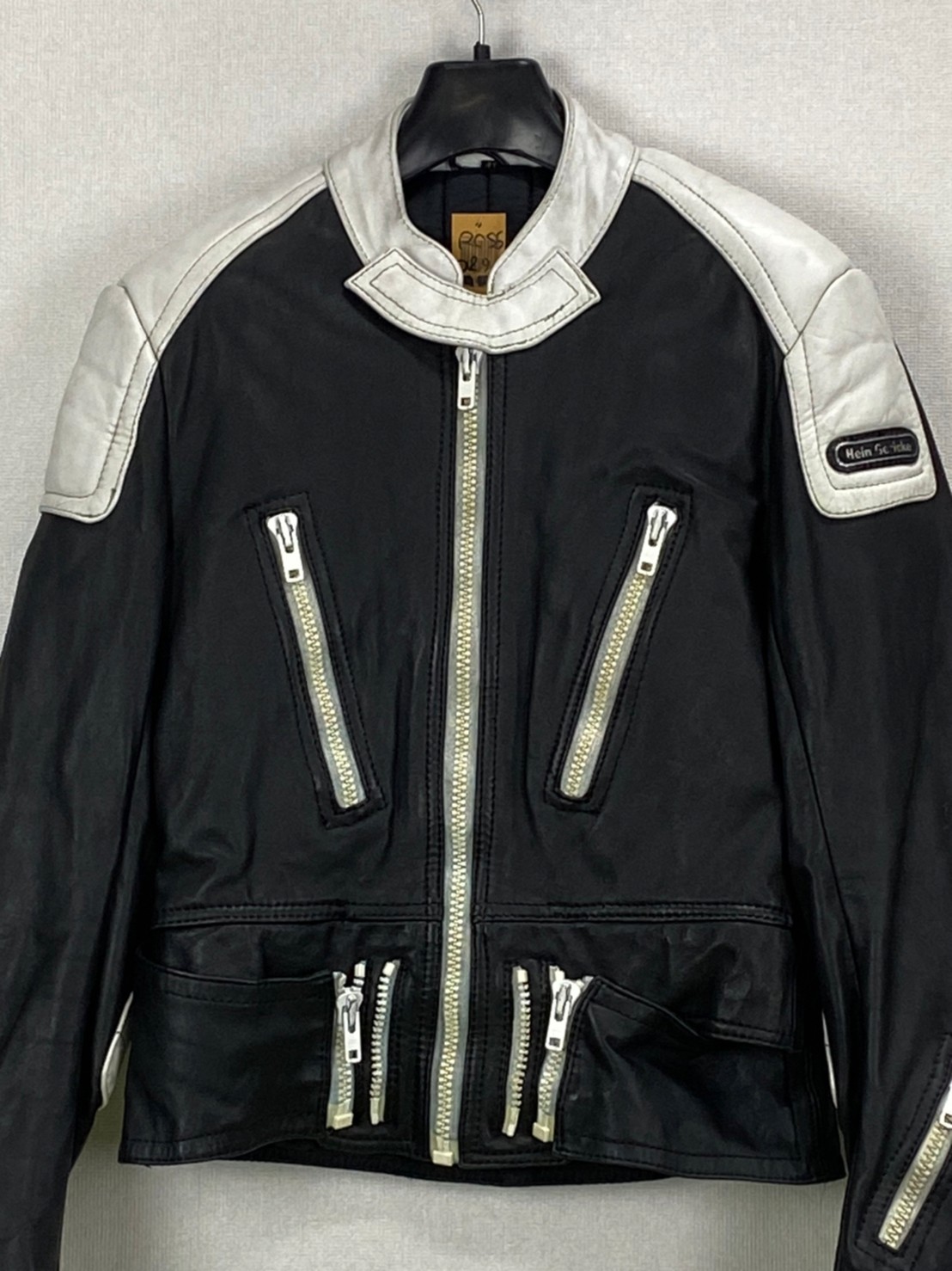 เสื้อการ์ดสำหรับขี่มอเตอร์ไซด์( มือสอง) RCSS 029: อก 34" ยาว 22" ** Heingericke **