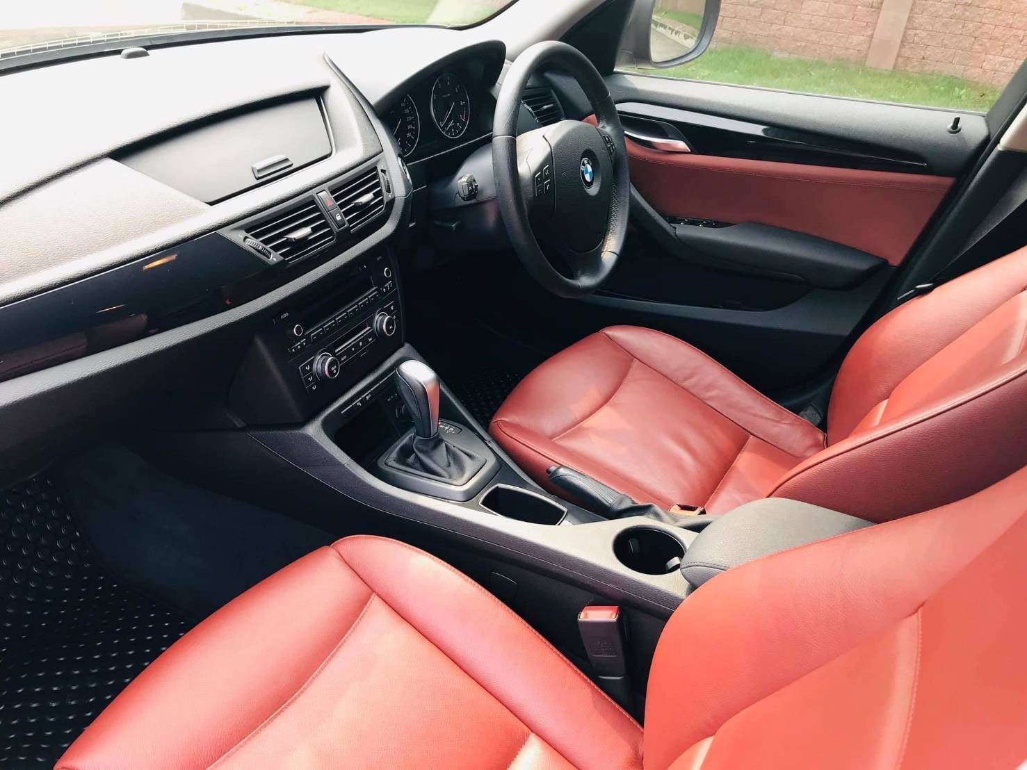 BMW X1 sDrive 1.8i X-line ปี 2012