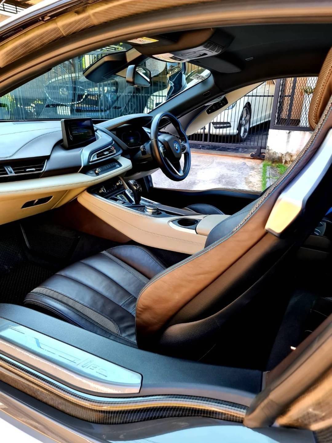 BMW I8 pure impulse ปี 2015