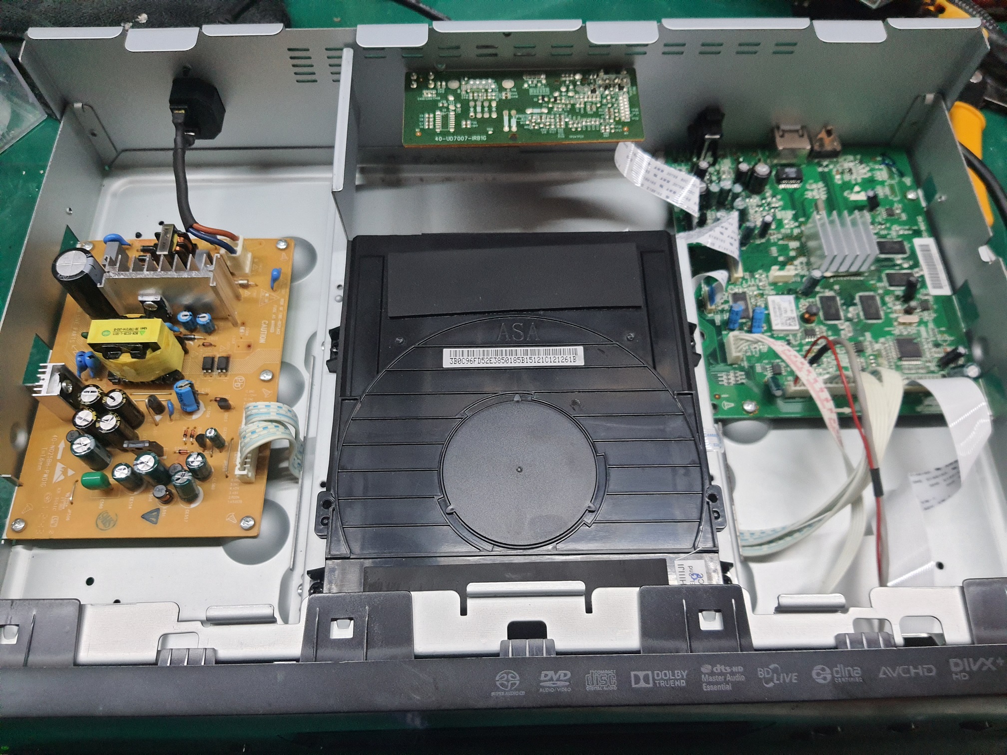 ซ่อมเครื่องเล่นบลู-เรย์ ยี่ห้อ DENON รุ่น DBT-1713UD อาการเครื่องเปิดไม่ติด