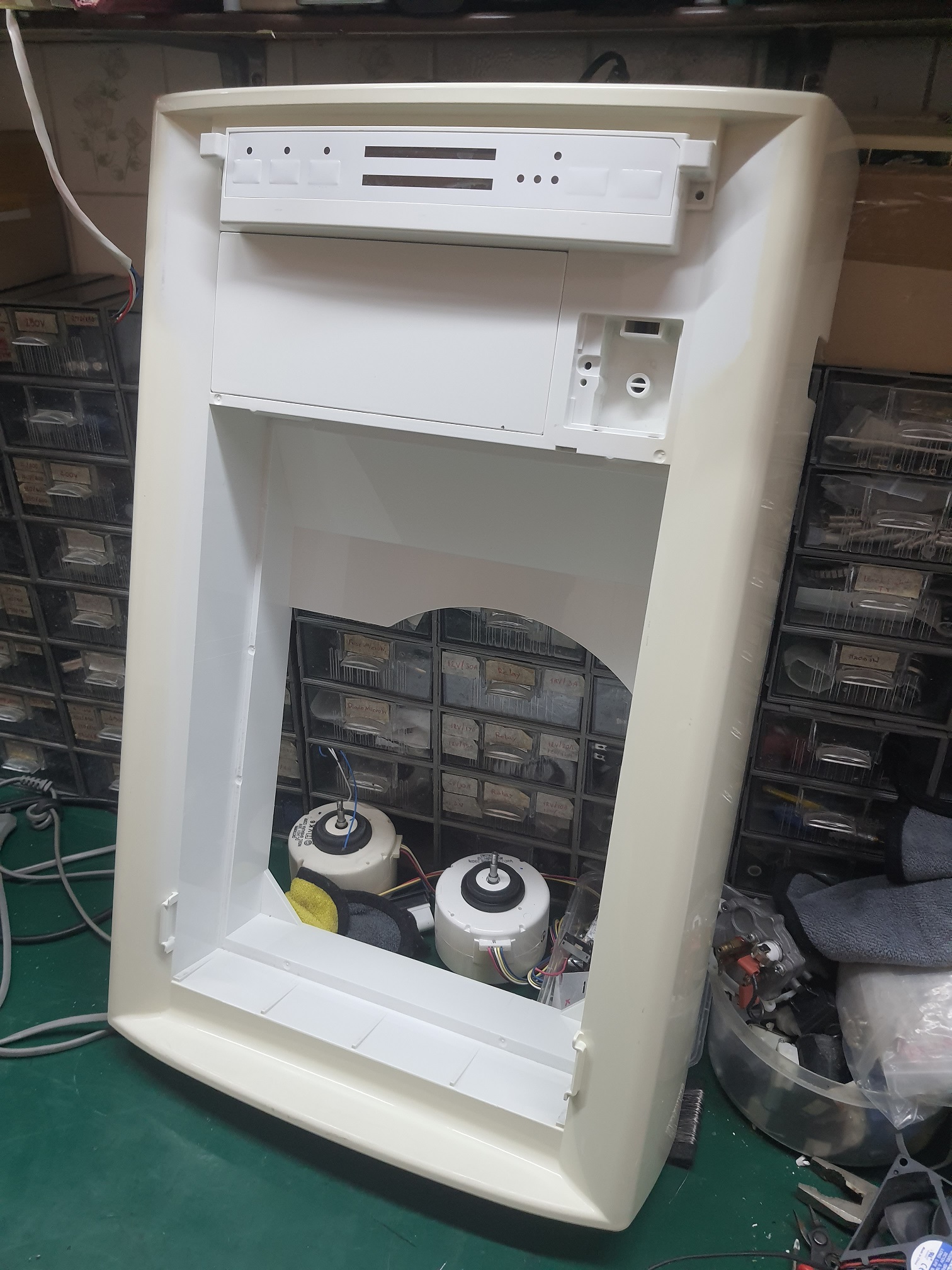 ล้างเครื่องฟอกอากาศ ยี่ห้อ SHARP รุ่น FU-A80TA-N