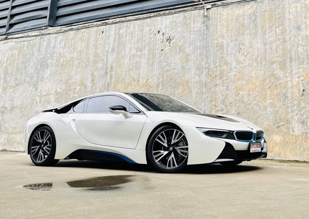 BMW i8 Pure impulse 1.5 HYBRID โฉม i12 ปี 2017