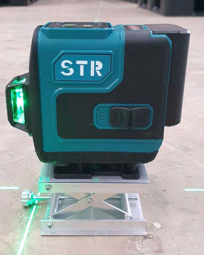 เครื่องวัดระดับเลเซอร์ STR 12 เส้น 3 แกน แสงสีเขียว พร้อมขาตั้ง