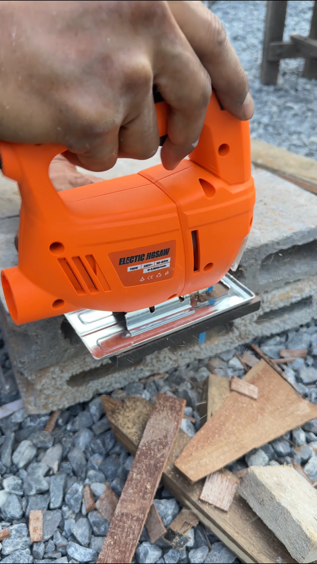 เลื่อยจิ๊กซอ ONSEN รุ่น ON-431 แถมใบเลื่อย 1 ใบ และ ประแจ 1 ชิ้น