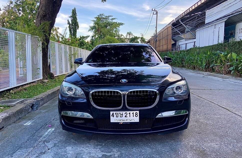 BMW 750li 4.4 V8 เบนซินเทอร์โบ F01 ปี 2014
