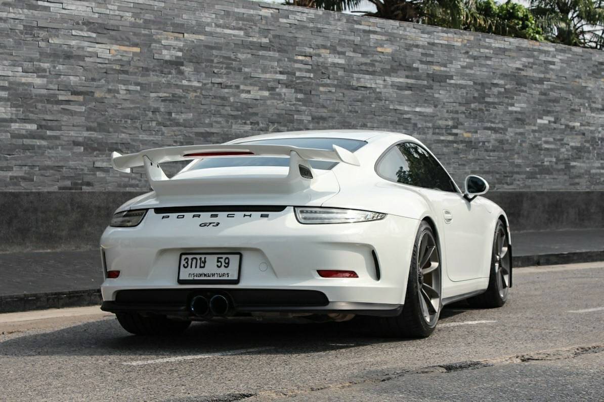 PORSCHE 911 GT-3 ปี 2015